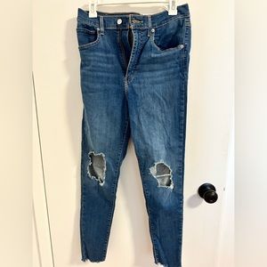Levi mile high super skinny size 30